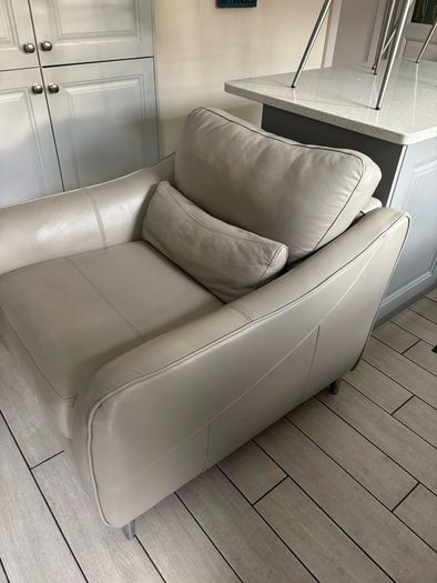 Reduced kingsize bed frame with matching curtains and leather armchair
