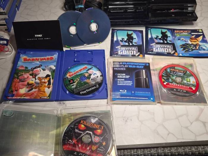 Sony Playstation 3  Backwards Compatible  Video Game ControleBundle Boxed Tested