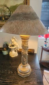 Table lamp