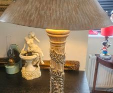 Table lamp