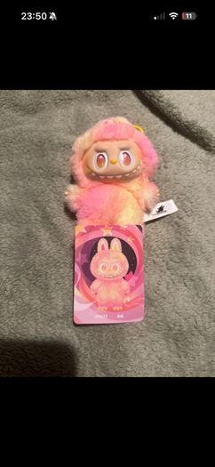 Labubu Pop Mart