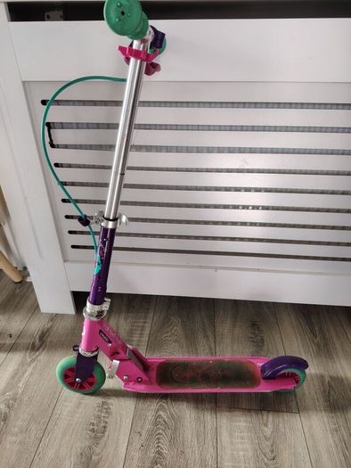 Oxelo girls scooter