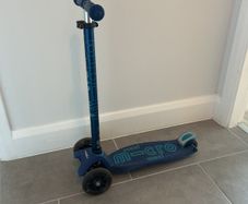 Micro Maxi Kids Scooter, Blue, 3 Wheel Scooter