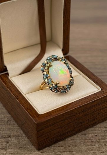 Diamond  Halo Statement Ring