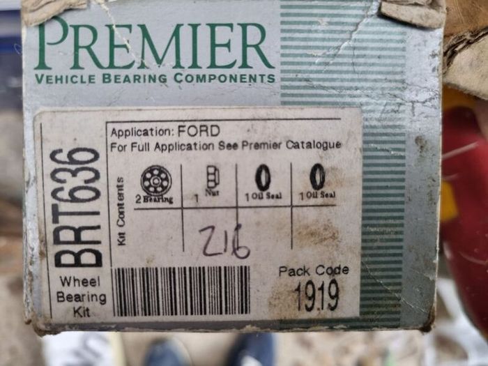 Ford fiesta escort wheel bearing kit