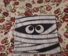 mummy cushion cover