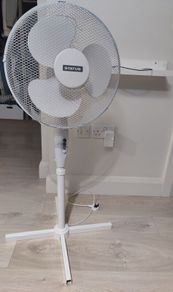 Pedestal fan - Status 16"