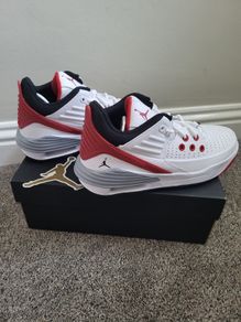 Jordan runners brand new