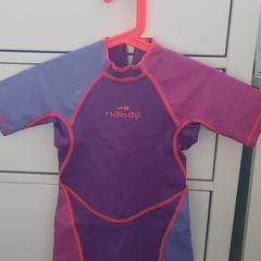 girls wet /swimsuit (size 5-6year)