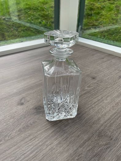 Heavy Cut Crystal Glass Whisky Decanter and Stopper, 25cm, 1.57kg