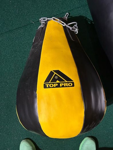 5ft Adidas and top pro bags