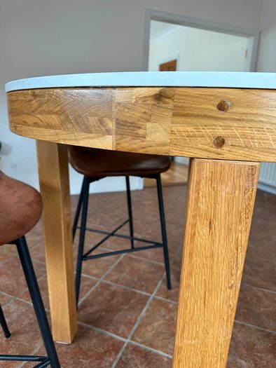 High Round Marble table and chairs