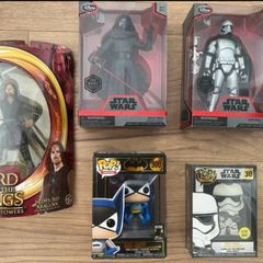 Selection of boxed figures