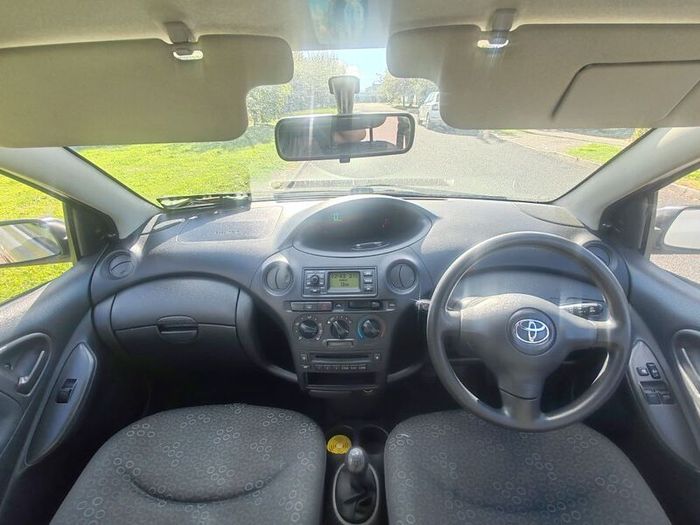 2006 Toyota Yaris