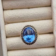 Ring gold 9k 375  with blue amethyst size L (51)( around 6g)