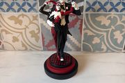 DC Collectibles - Joker and Harley Quinn