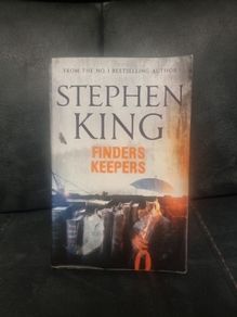 Stephen King. Finders Keepers. First UK edition. (Paperback)