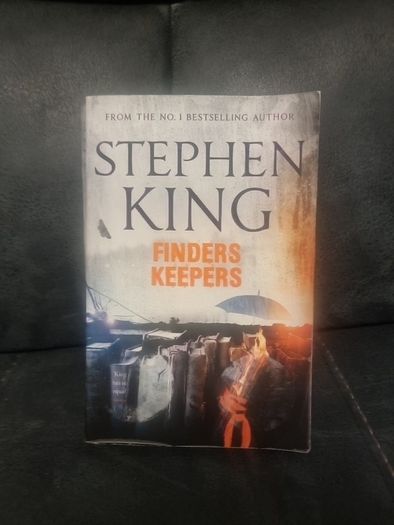 Stephen King. Finders Keepers. First UK edition. (Paperback)