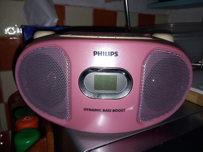 Philips dynamic bass boost