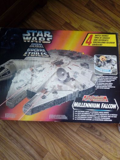 Star Wars Millennium Falcon (1995) and X-Wing (1995)