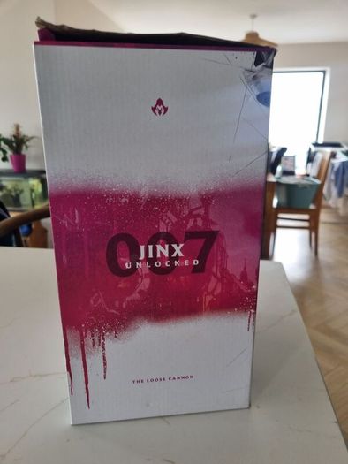 Jinx Unlocked Figure League of Legends Arcane Riot Games Game Statue
