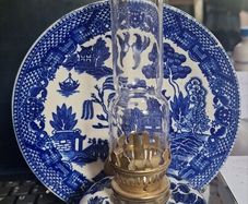 Vintage Mid-Century Blue Willow Porcelain Oil Lamp Set with Reflector Plate