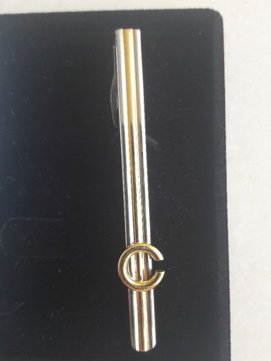 tie pin