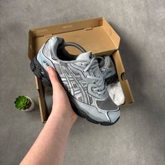 Grey and black ASICS Gel-NYC - Size UK 7 / EU 41