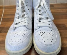 Nike Air Jordan mens hi top  runners
