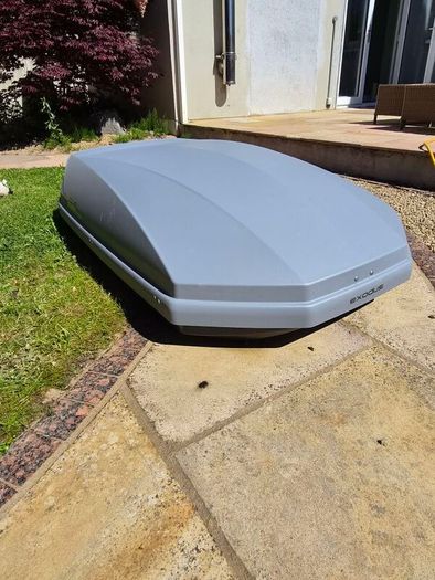 Exodus 470 Roof Box + Roof Bars  Excellent Condition