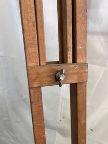 artists easel