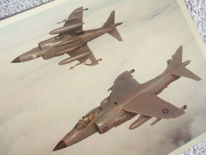 ROYAL NAVY (photoprints x 5) - Sea Harrier fighter jets, F174 Frigate & aircraft carrier deck with aircraft (1980's / 1990's)