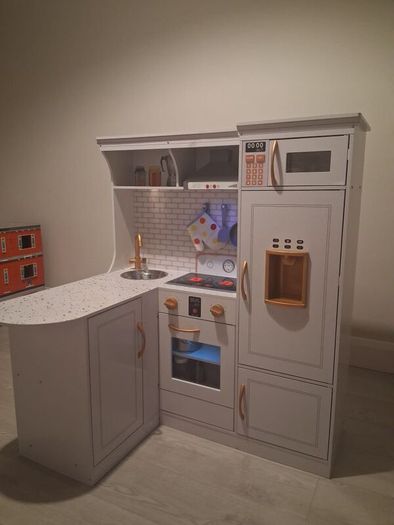 Little Chef Modern Deluxe Wooden Kitchen and Breakfast Bar