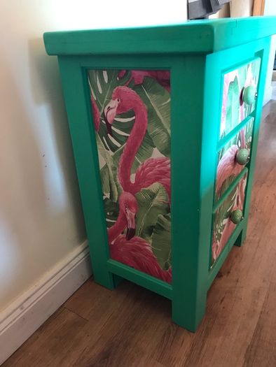 Bedside lockers