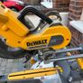 dewalt mitre saw Image 3