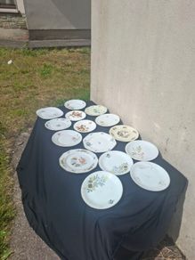 15 china side plates postage possible