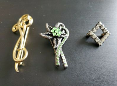 Brooche