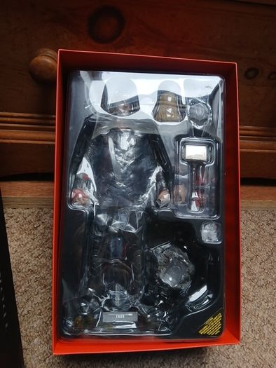 Hot toys Thor mms146 figure