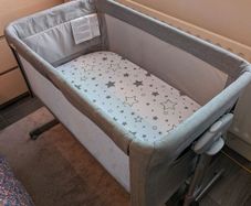 Joie Roomie Glide bedside cot