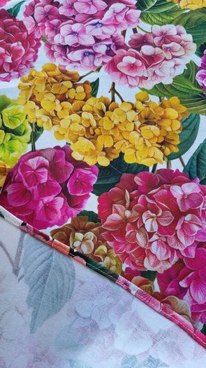 Round tablecloth  -160 cm. "Hydrangea "  100% cotton.