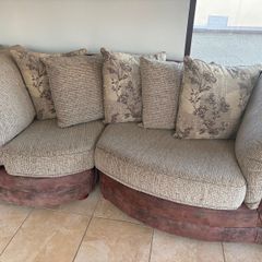 Immaculate curved modular sofa like new