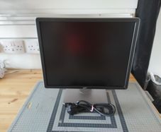 Dell Monitor 19" - P1914Sc