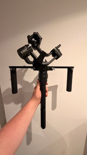 Dji Ronin-S whit side handles for more stability