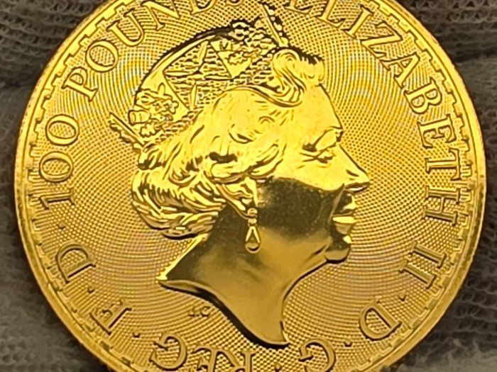 UK Royal Mint 2020 Gold 1oz Britannia 999.9 Fine Gold Coin 100 Pounds