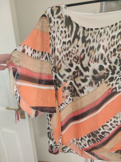Lovely plus size blouse size UK26 EU54 Postage included