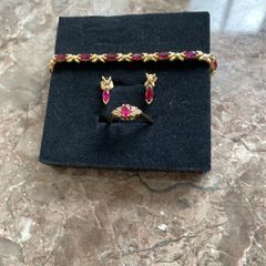 Ladies jewellery