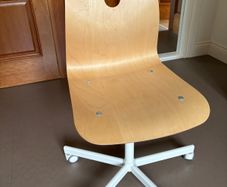 desk chair