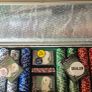 poker table (foldable) with chip set Image 4