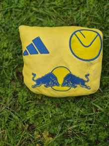 Leeds United putter headcover
