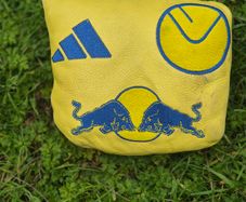Leeds United putter headcover